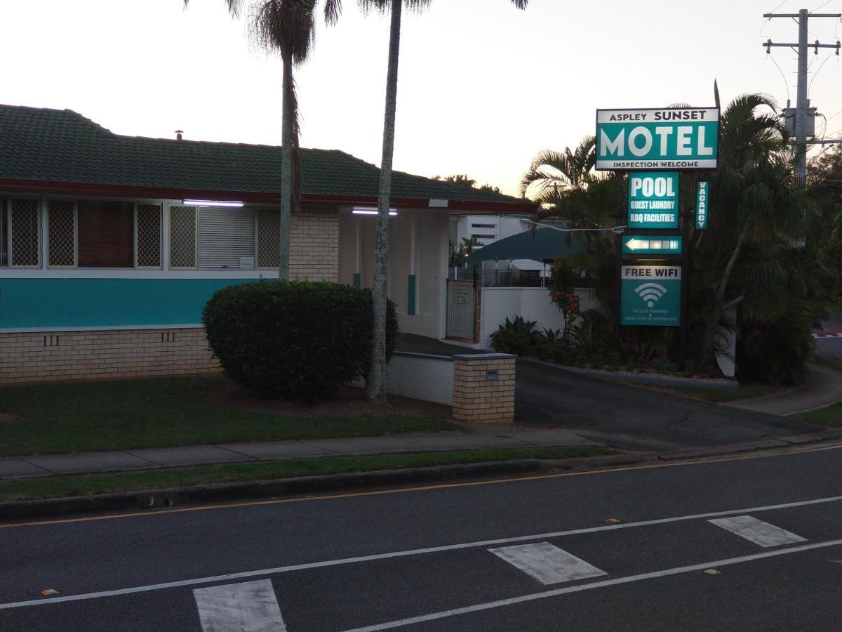 Aspley Sunset Motel ภายนอก รูปภาพ